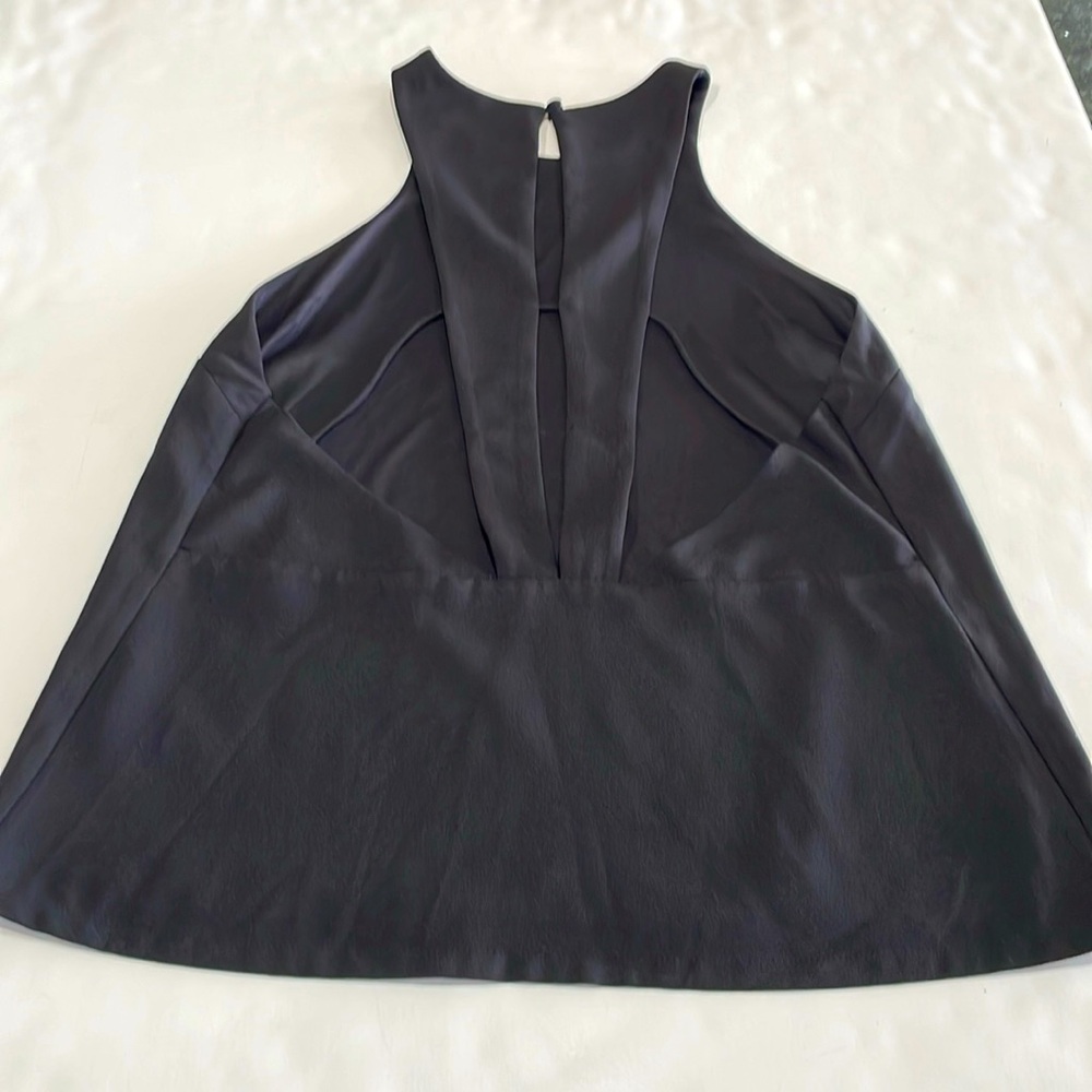 Express woman’s top in excellent condition, barely worn.  Maybe twice.